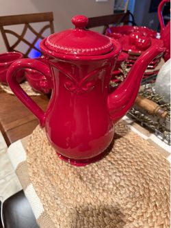 Princess house coffee carafe! W/ 4 mugs!