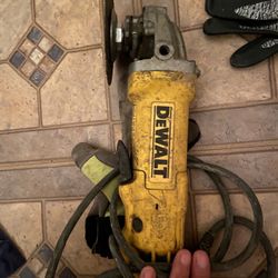 DEWALT CORDED ELECTRIC GRINDER