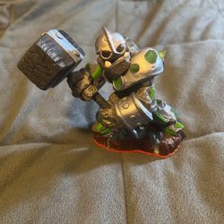Crusher Skylander 