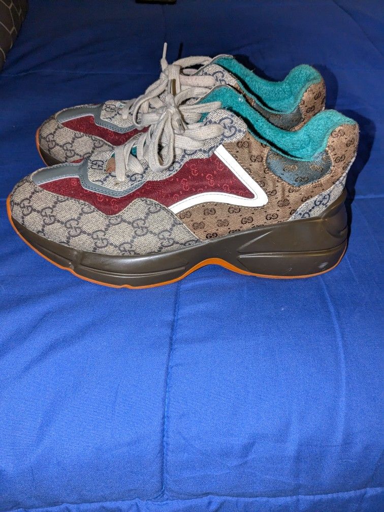 Gucci Sneakers