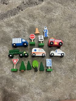 Melissa & Doug Wooden Town Play Set (set 3 Of 3)