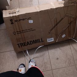 Superrun Treadmill 