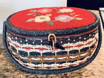 VTG Singer Woven Sewing Basket w/Raffia Floral Top