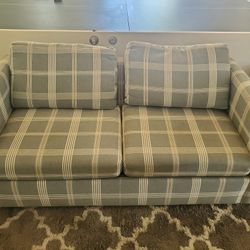 Love Seat Sleeper Couch 