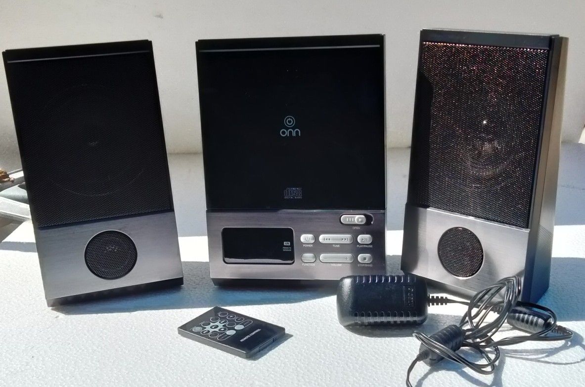 ONN Mini Stereo System CD Player AM/FM Radio ONA13AV503