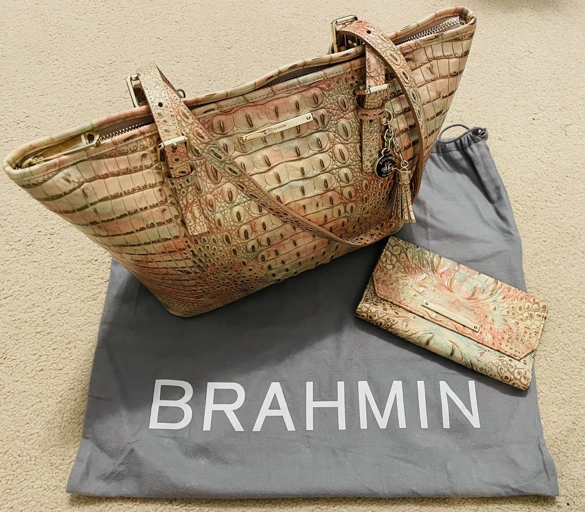 Like New Brahmin Purse