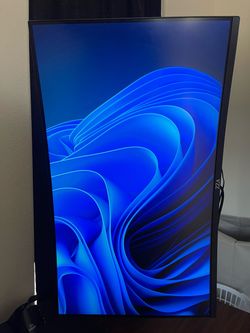 32 in curved gaming monitor and monitor arm
