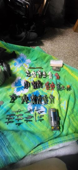 MEGA BLOKS halo and covenant figures