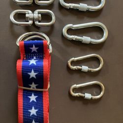 Heavy Duty Belt With Hooking Links 