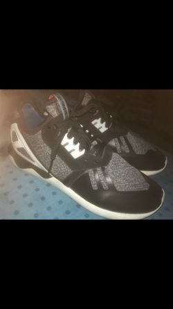 Adidas tubular size 12