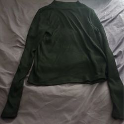 Black shirt XL fits (kids 14-16)