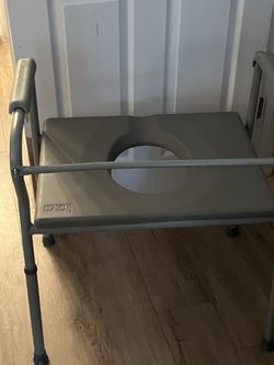 Over Toilet Commode Chair