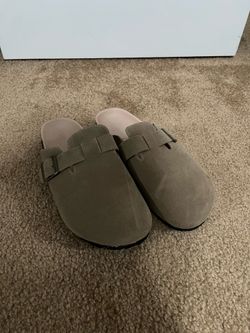 Clogs