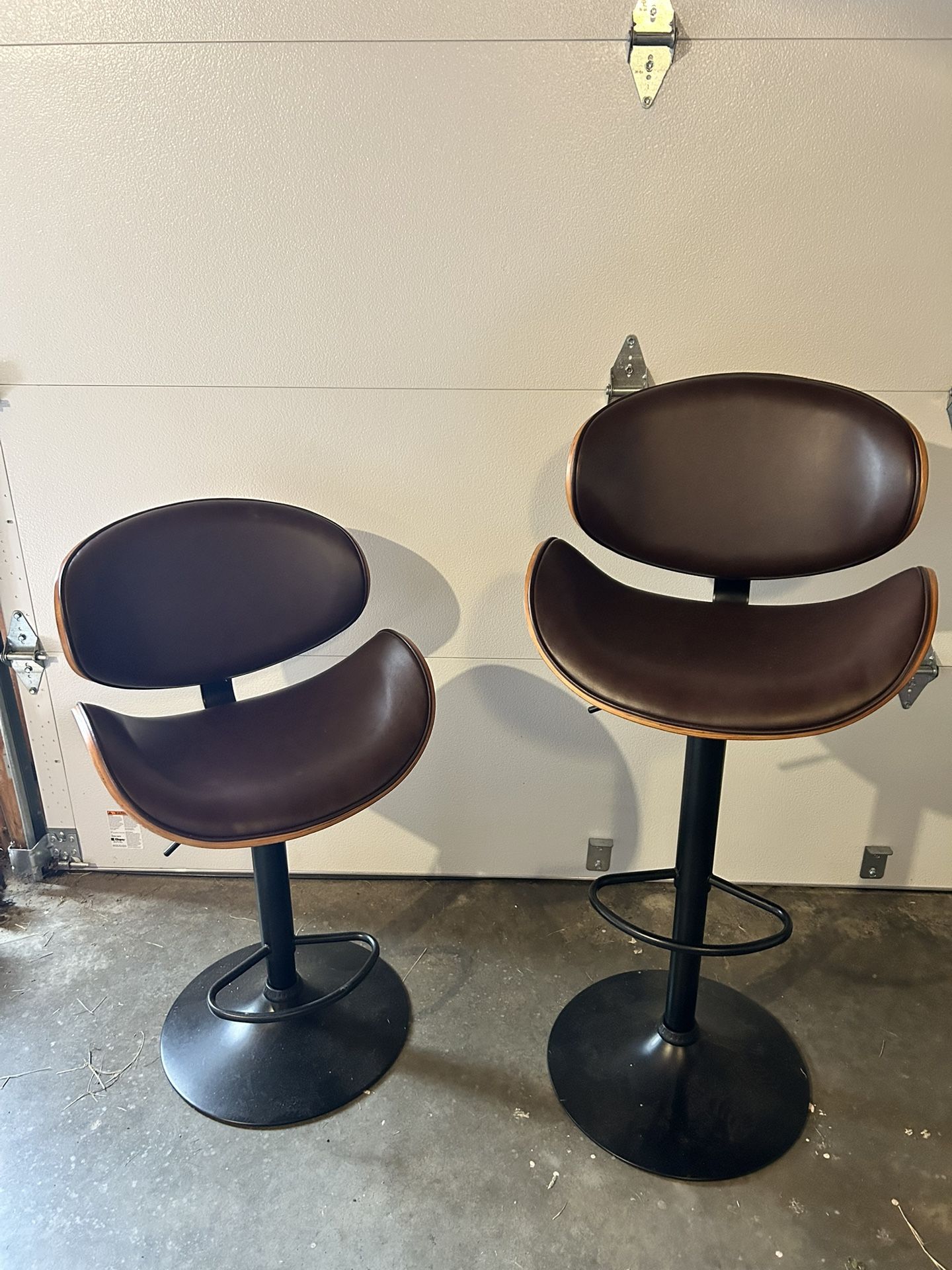 Price Reduced!! Counter Height Adjustable Bar Stools