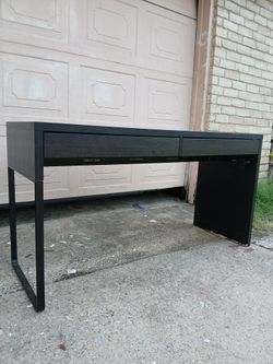 Desk with Charger pad