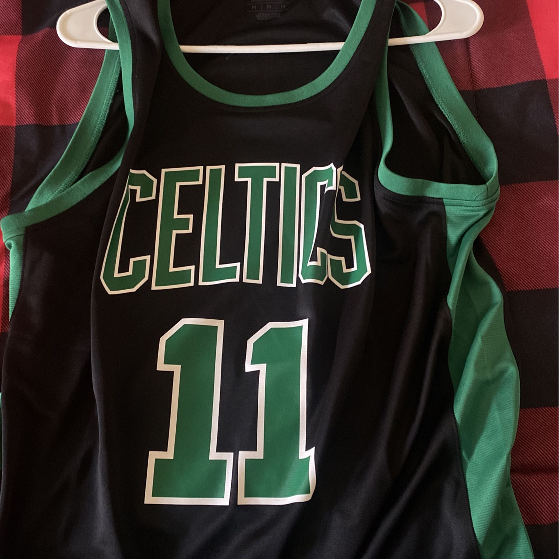 Medium Kyrie Irving Celtics Jersey