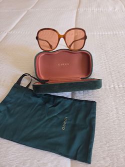 Authentic Gucci Oversized Sunglasses with Case and Dust Bag