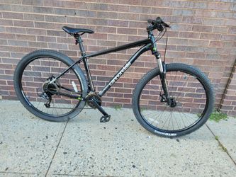 Excellent Large Cannondale Trail MTB