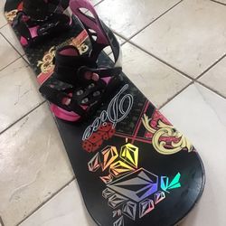 Snowboard Size 139 with S/M Bindings