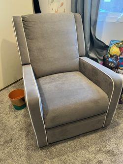 Nursing Sofa/recliner 