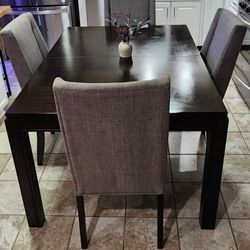 Hardwood 5 PC Dinning Room Table 
