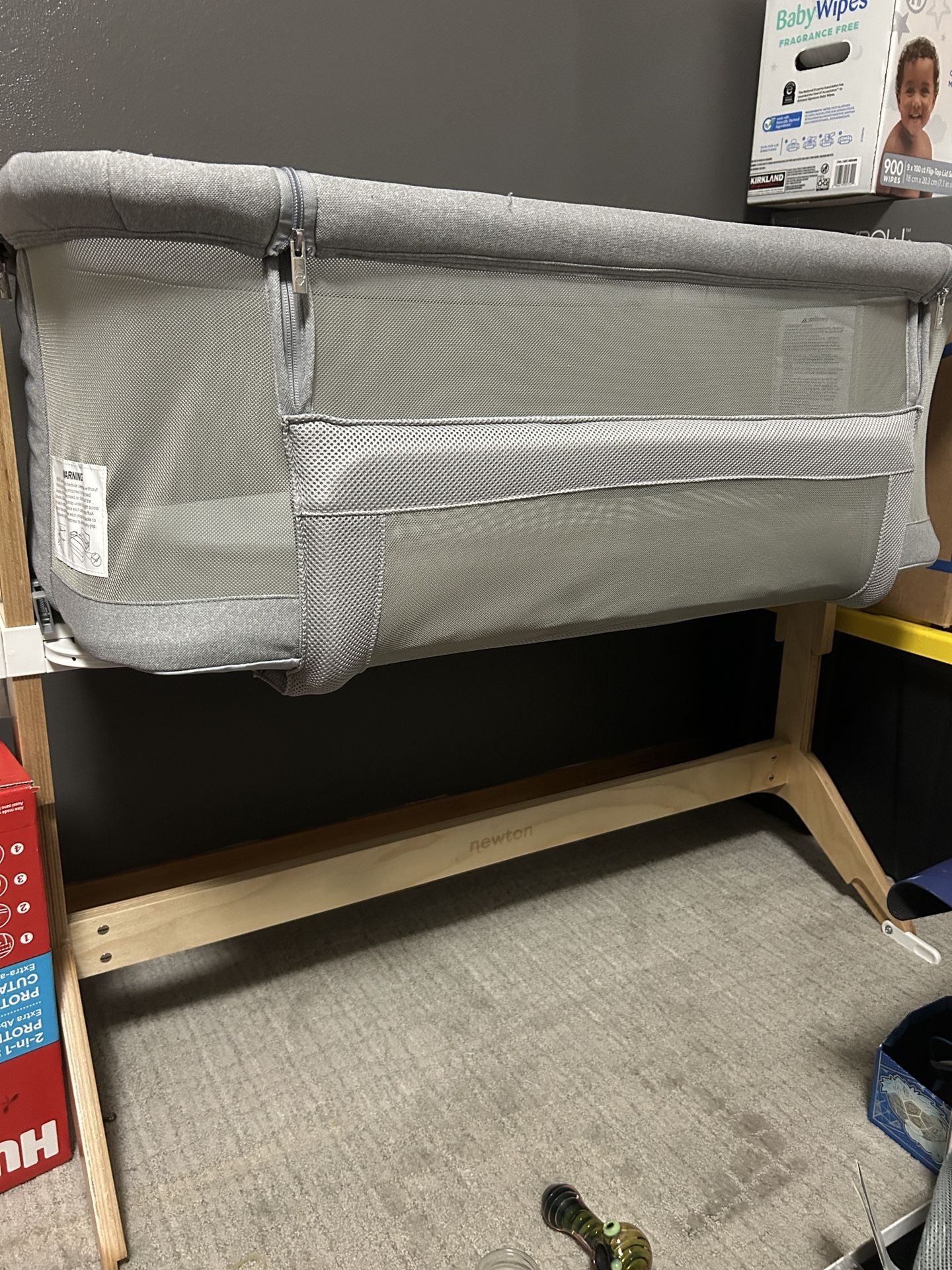 Brand new out of the box baby bassinet from Newton. Breathable mattress.