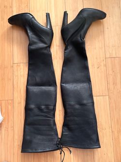 Stuart Weitzman Black Boots Size 39