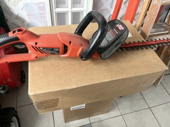 Black & Decker Hedgehog Shrub Trimmer