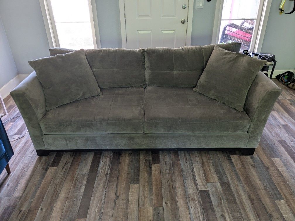 Sofa Bed (2-in-) Excellent Condition!