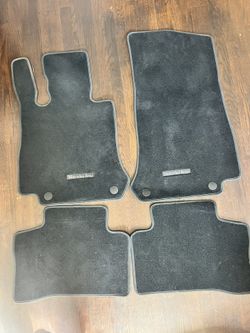 OEM 2014-2018 MERCEDES BENZ GLC Class Black Velour Carpet Floor Mats A(contact info removed)