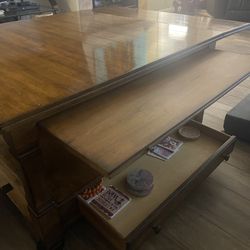 Southern Living Coffee Table/game Table
