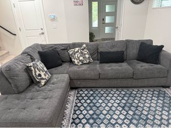 6 seater couch with chase