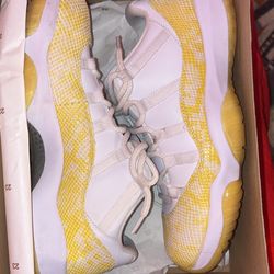 Air Jordan 11 SnakeSkin Low Top
