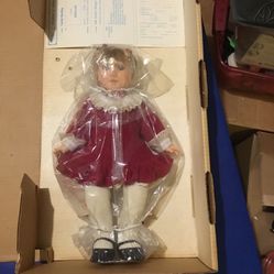 Doll Artist’s Shoppe Collection By World Doll ‘Abagail’ No 170 With COA