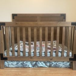 4 in 1 Convertible Crib