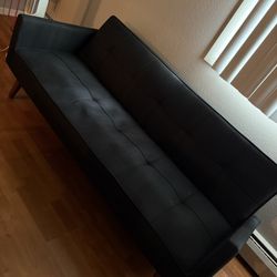 Black Futon