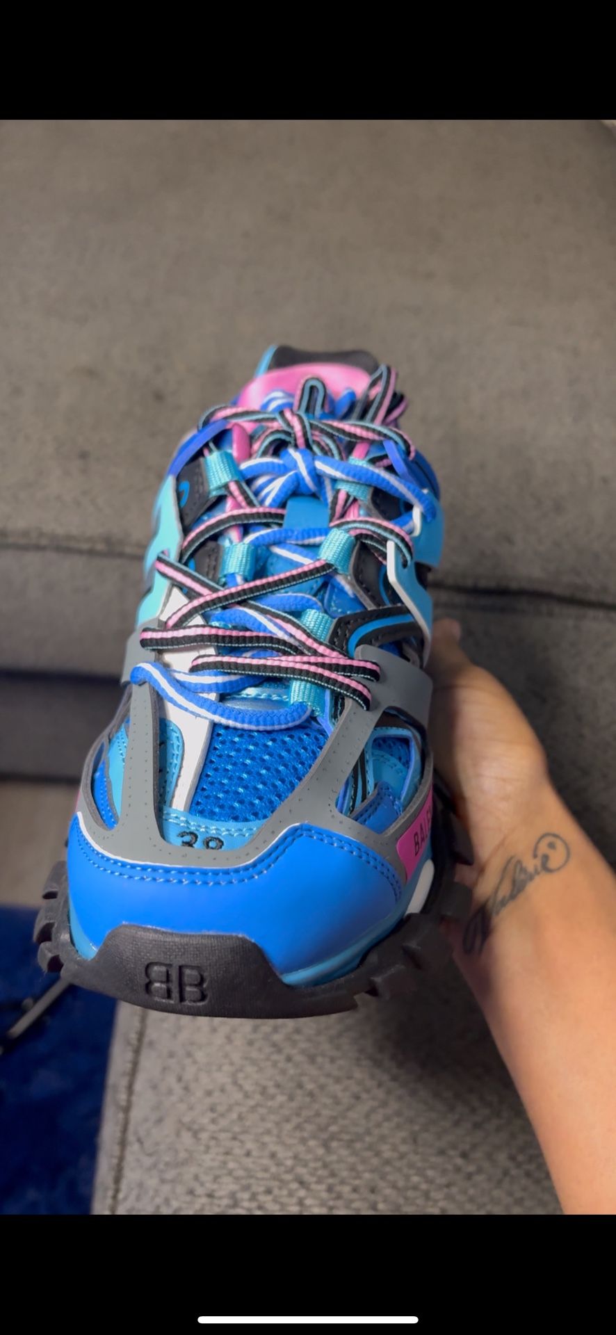 Blue Pink Tracks