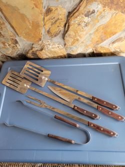 5 Piece Hangable Grill Tool Set With Wooden Rivited Handles