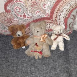 4 Tiny Old Teddy Bears