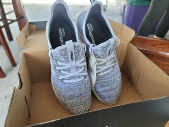 New Women's Adidas sneakers size 8.5