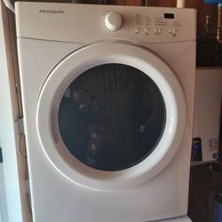 Frigidaire Wash Dryer Stacked