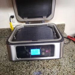Shaq Grill