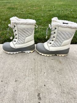 Snow Boots