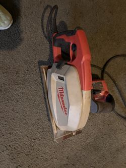 Milwaukee Metal Saw With Extra Blade