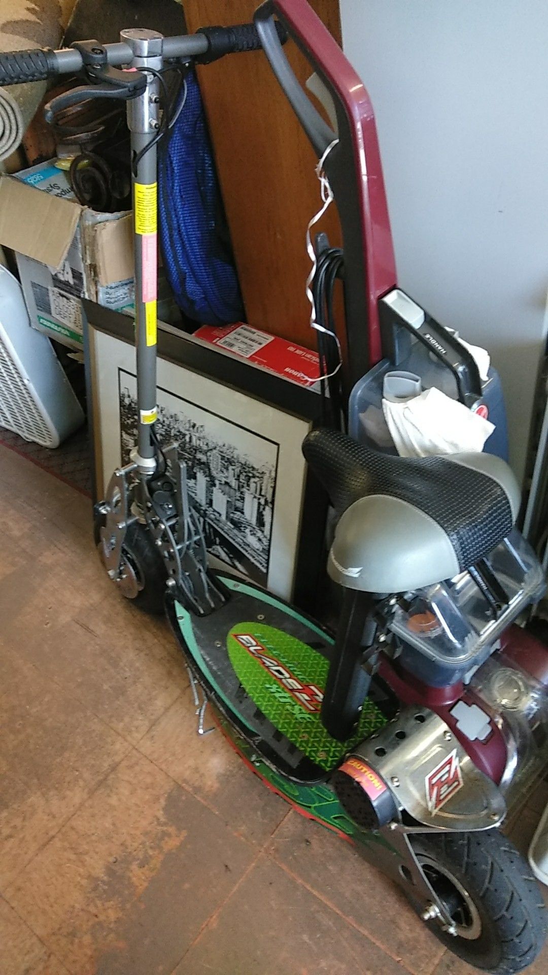 BLADEZ XTR SE ELECTRIC SCOOTER