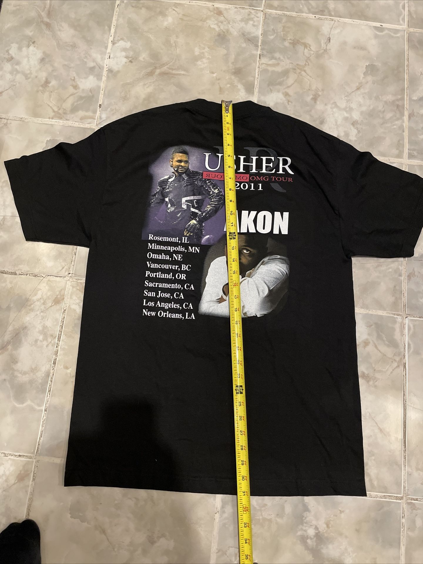 Usher OMG Tour T Shirt 2011 Vintage Graphic Rap Tee Crew Neck Mens 