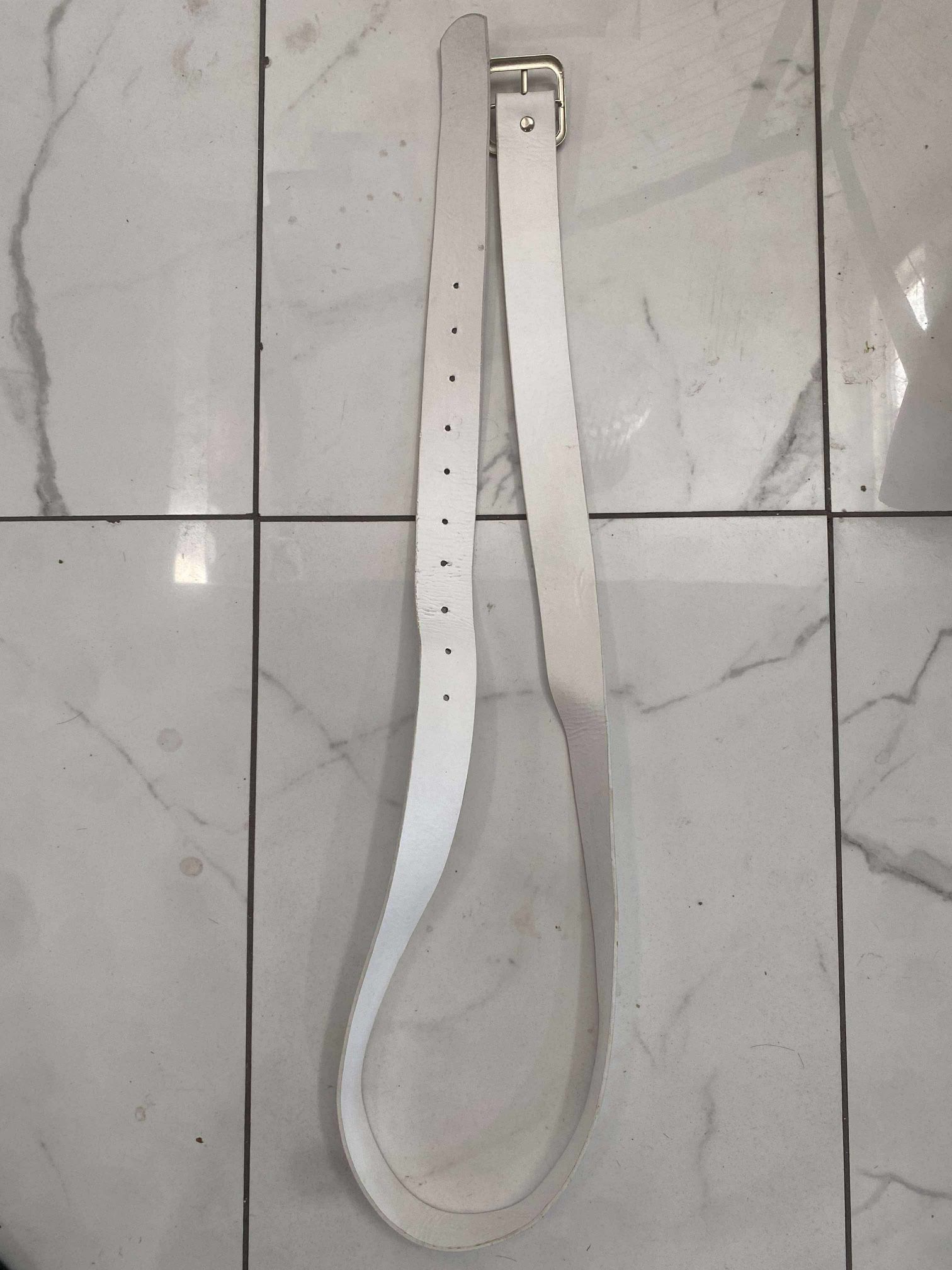 WHITE BONDED LEATHER BELT SIZE L