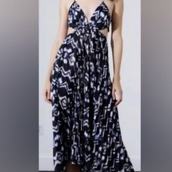 NWT Karina Grimaldi Serena Print Dress In Black Open Back