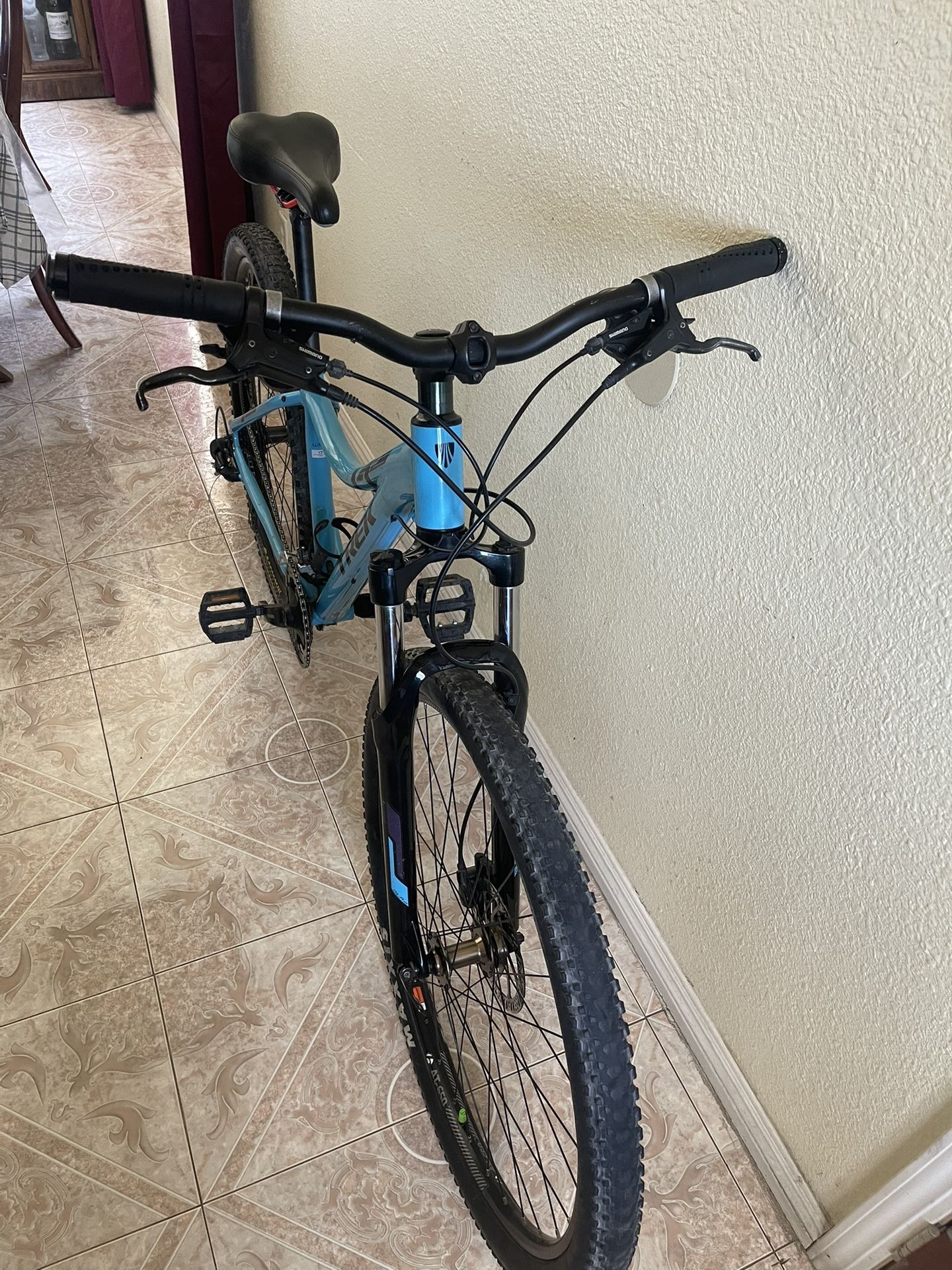 29 Trek Mountain Bike 
