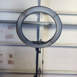 BARBER RING LIGHT FOR SELL💈